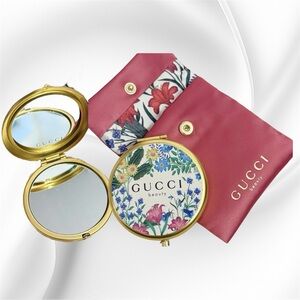 Gucci Beauty Makeup Vanity Compact Pocket Floral Mirror with Pouch